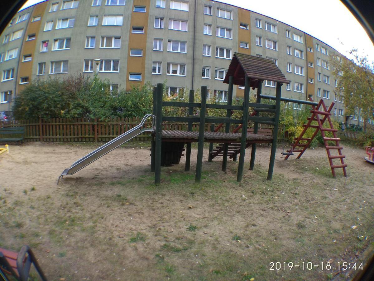 2120 Przyjazni 4 - Tanie Pokoje - Samodzielne Zameldowanie - Self Check In Poznan Exterior foto